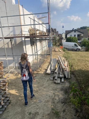 22-08-19 17-25-06 6817